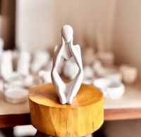 مجسمه مرد متفکر شماره 3